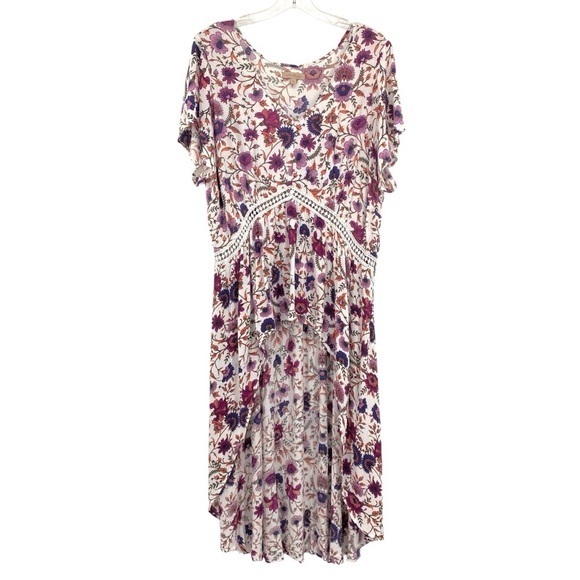 Wonderly Curvy Hi Low Floral Top - Picture 1 of 13